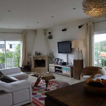 Casa Jacaranda: Luxury 4 Bed With Pool Near Beach Vila